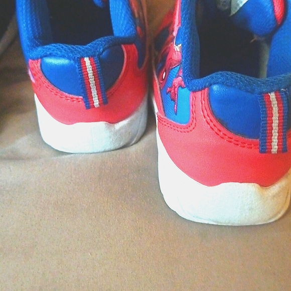 MARVEL:(RED&BLUE)SPIDERMAN & PRO-PLAYER:BLACK SNEAKERS TODDLERS 8&9 - Picture 7 of 8